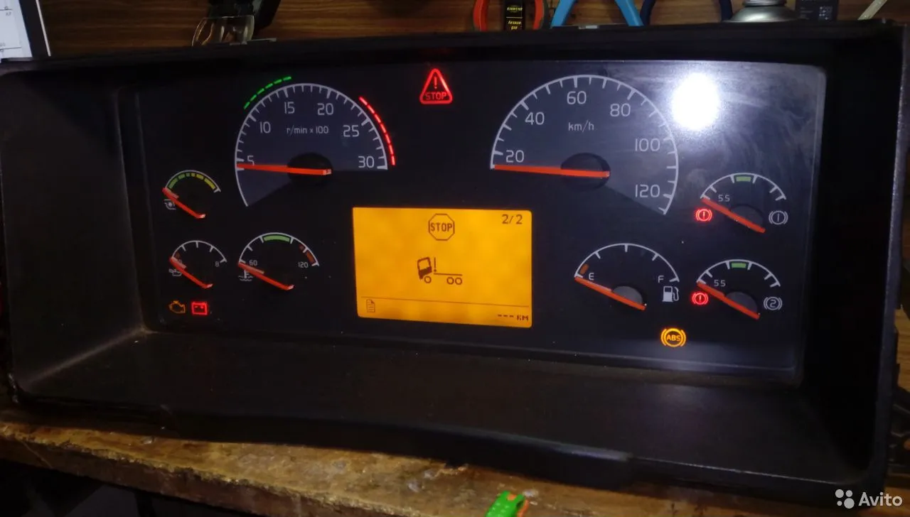 <span style="font-weight: bold;">Ремонт приборной панели volvo FH, FM. iveco strali</span><br>